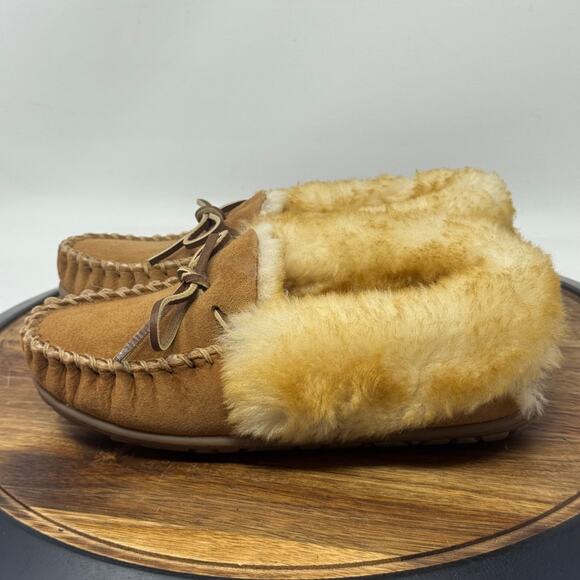 LL Bean Wicked Good Slippers Moccasins Tan Suede Cozy Warm Shearling Women's 7M - Picture 3 of 11